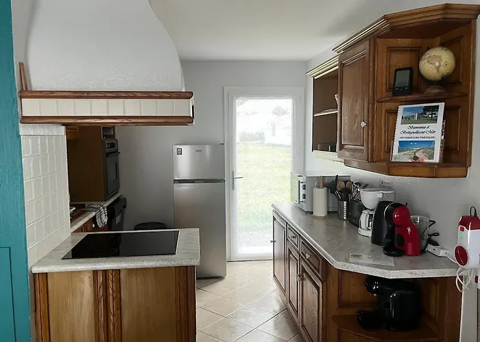 Maison 6 Pers A 400 M De La Avec Wifi Et Piscine Chauffee Nyaraló *