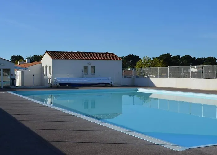 Nyaraló Maison 6 Pers A 400 M De La Avec Wifi Et Piscine Chauffee Brétignolles-sur-Mer