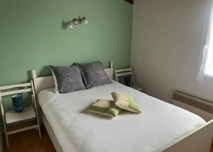 Maison 6 Pers A 400 M De La Avec Wifi Et Piscine Chauffee Nyaraló *